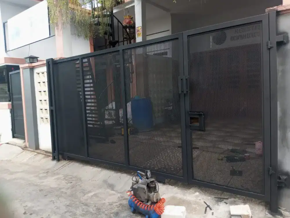 Tukang las panggilan