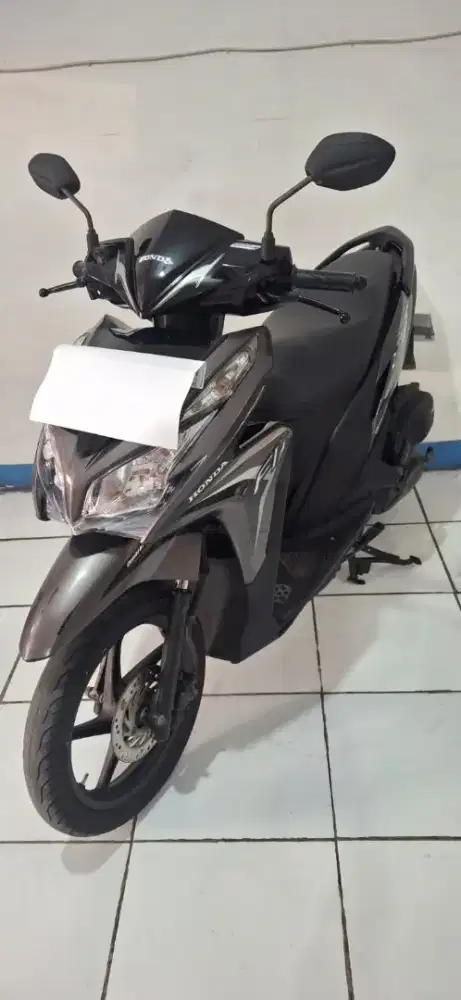 HONDA VARIO 125 FI TAHUN 2014 MURAH SURAT LENGKAP PAJAK ON