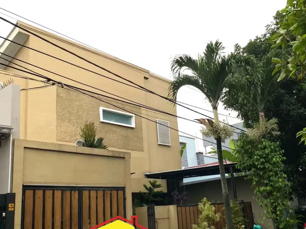 Rumah Siap Huni Ada Kolam Renang di Bintaro Sektor 3 - 0838