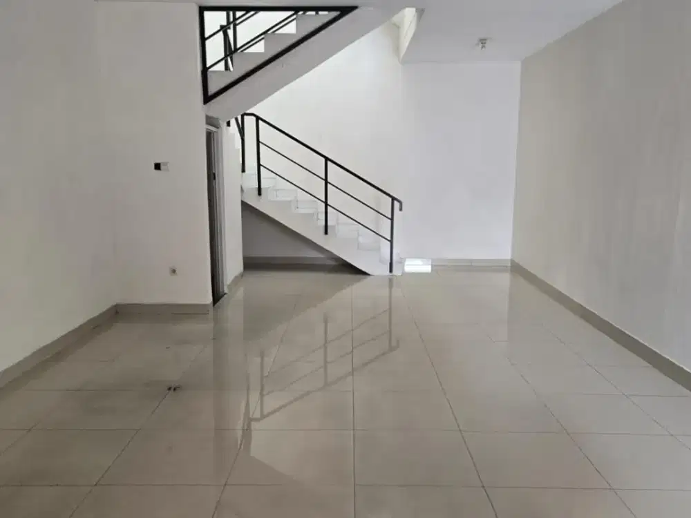 Dijual/Disewa 3 Ruko Rendeng Di Daearah Leuwipanjang