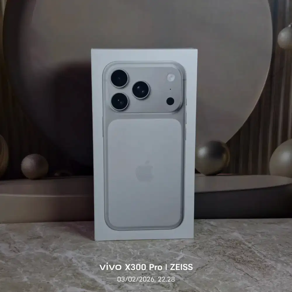 Iphone 17 pro 256gb ibox silver baru