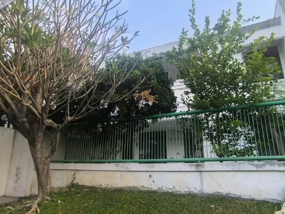 Rumah Strategis Graha Family