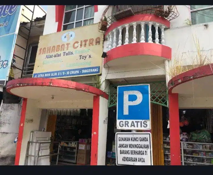 LOWONGAN PEKERJAAN UNTUK WANITA SEBAGAI PEGAWAI TOKO ALAT TULIS