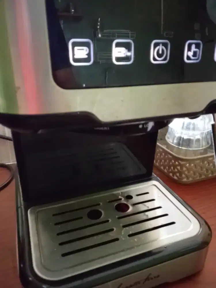 Mesin Kopi Ferrati Ferro FCM 5403e