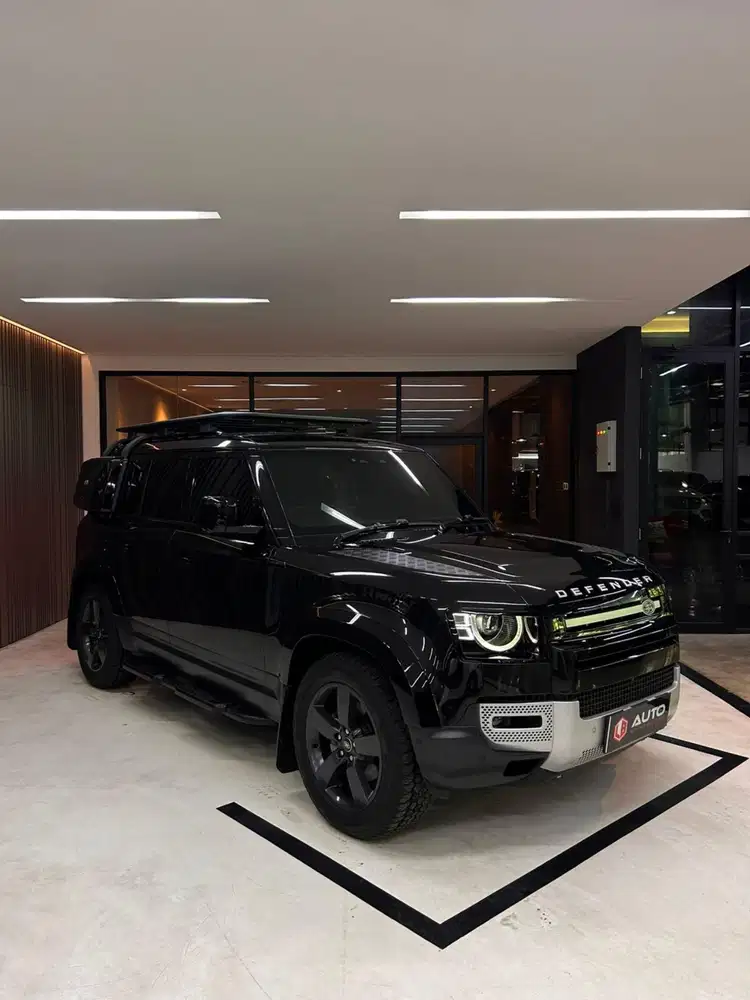 Land Rover Defender 110 2.0L 300PS SE 2023 Hitam B2941UJA Nik 2022