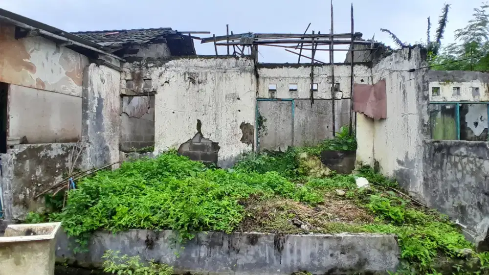 Rumah Dekat Stasiun Tigaraksa