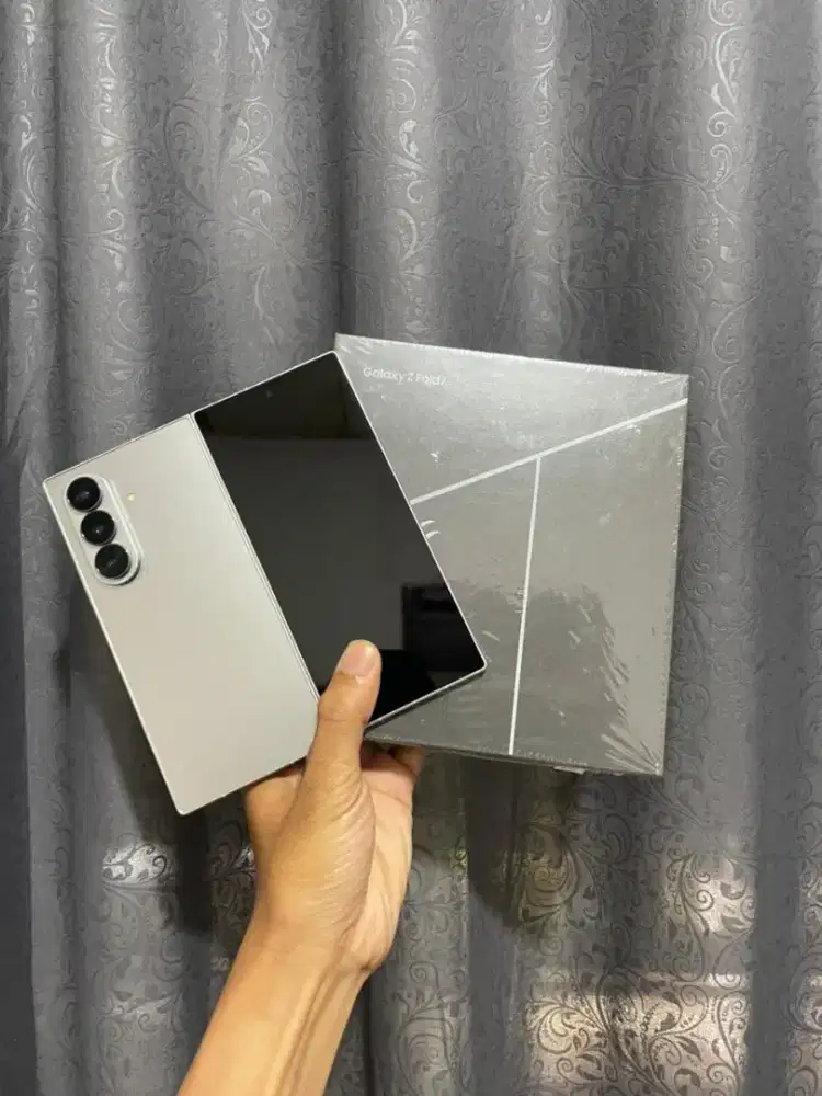 Samsung Z Fold 7 12/512 Resmi Lengkap Original Garansi on panjang