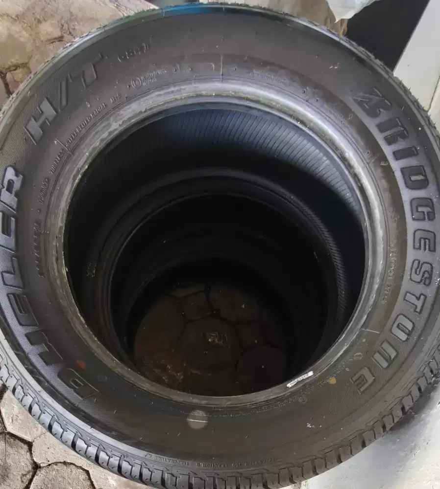 Ban Bridgestone 265/60/R18 standard Pajero Sport Fortuner Triton Hilux