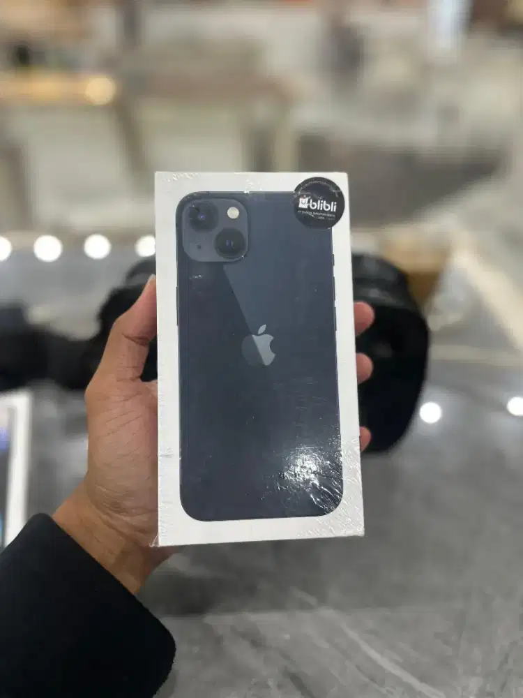 iPhone 13 128gb (Midnight) Garansi Resmi Indonesia (Baru/Segel)