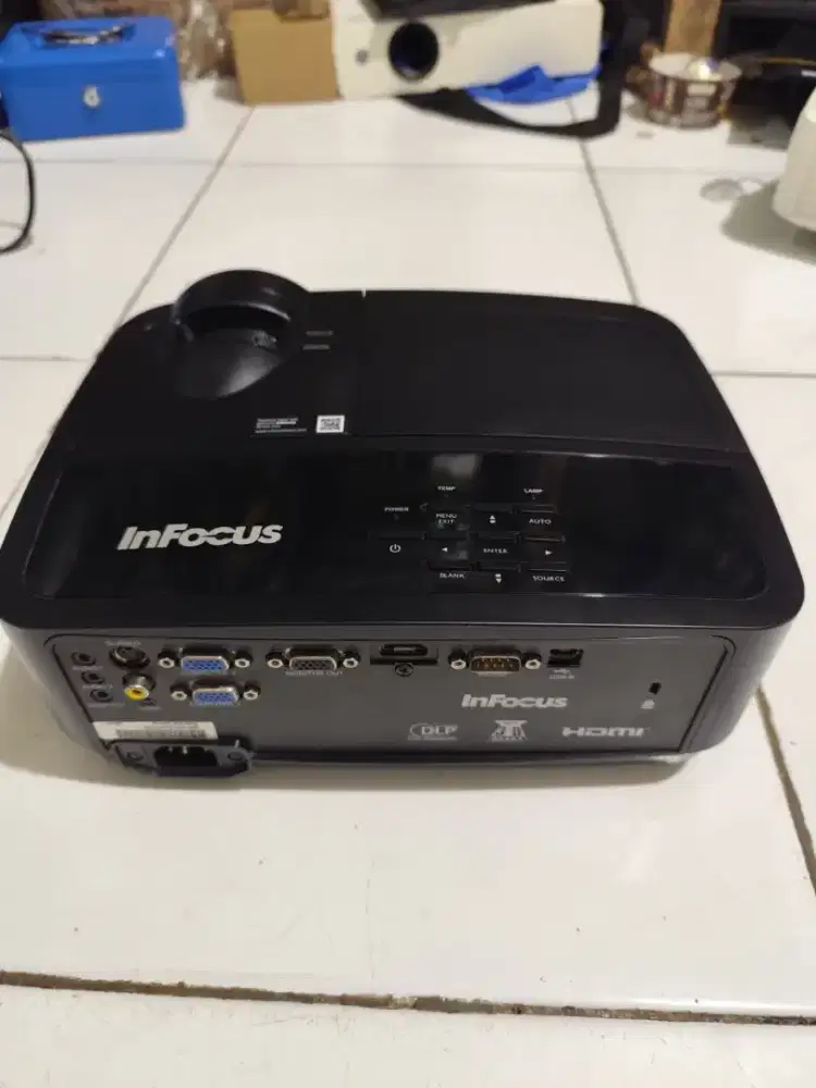 Proyektor InFocus IN112A | Terang 3000 Lumens | Siap Pakai | Port HDMI