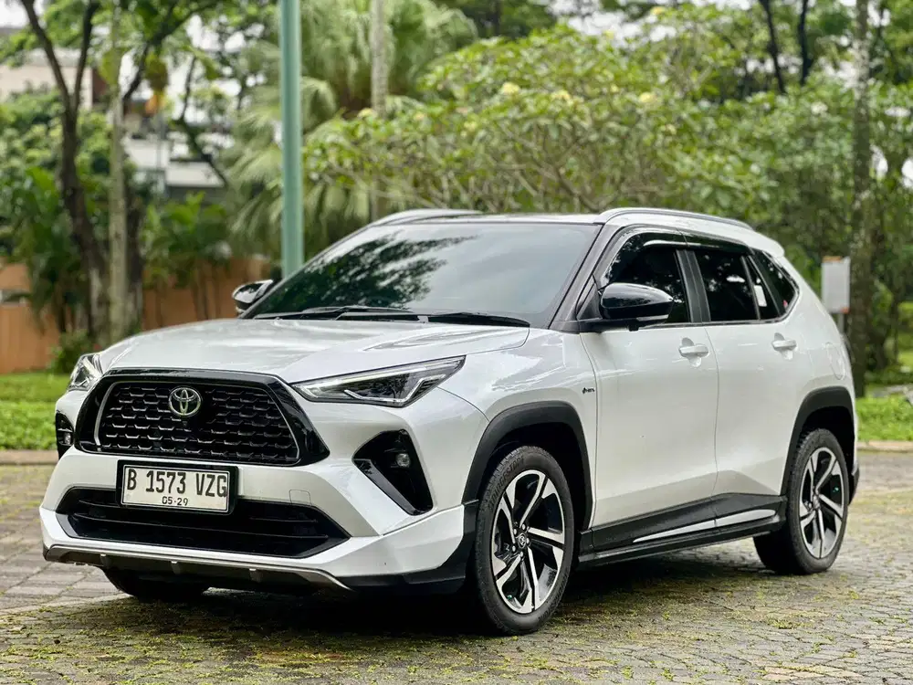 (LOW KM) Toyota Yaris Cross Hybrid GR AT 2023