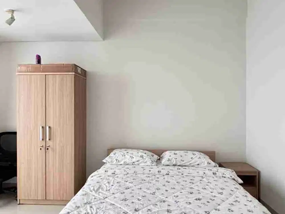 DISEWAKAN PERTAHUN APARTEMEN STUDIO