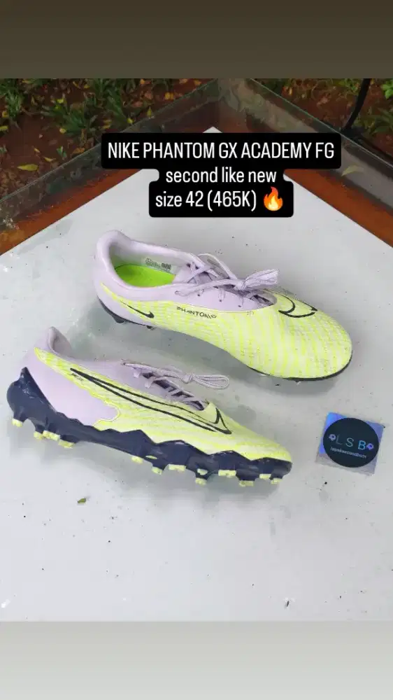 sepatu bola nike phantom gx academy fg
