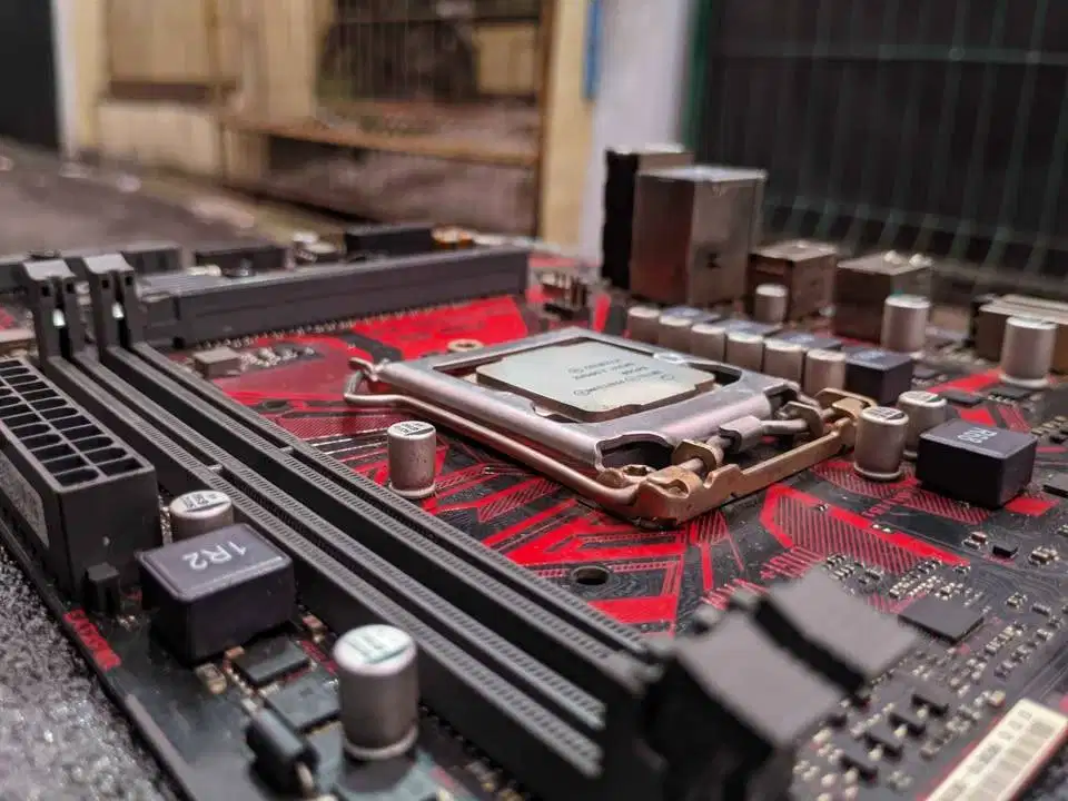 PAKET MAINBOARD MINUS DAN PROCESSOR INTEL GEN 7 G4560