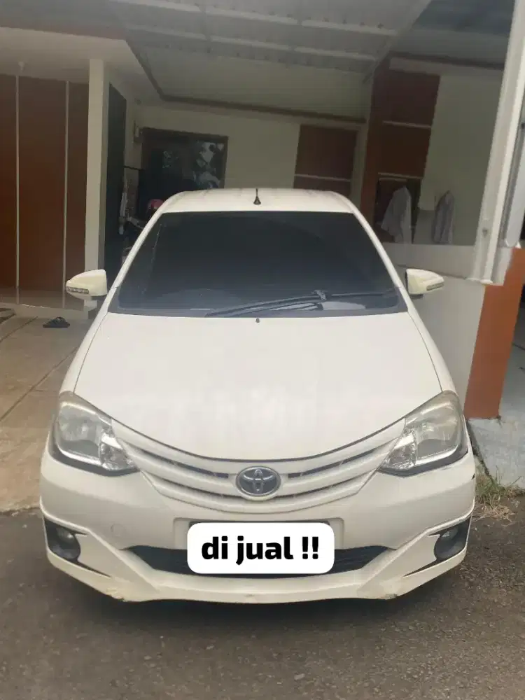 DIJUAL TOYOTA ETIOS VALCO 2013