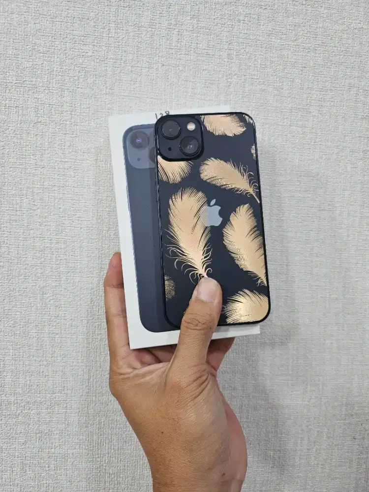 Iphone 13 128gb seken garansi ibox bisa cash/cicilan paylatter