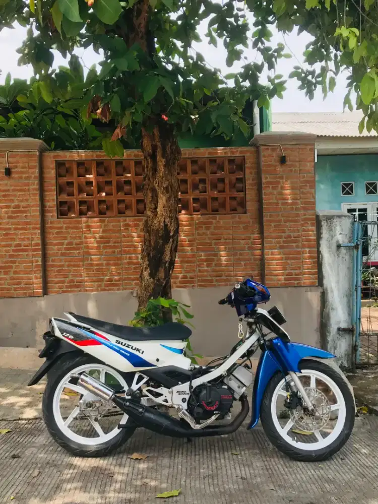 Satria RU 120 th 2001 biru putih