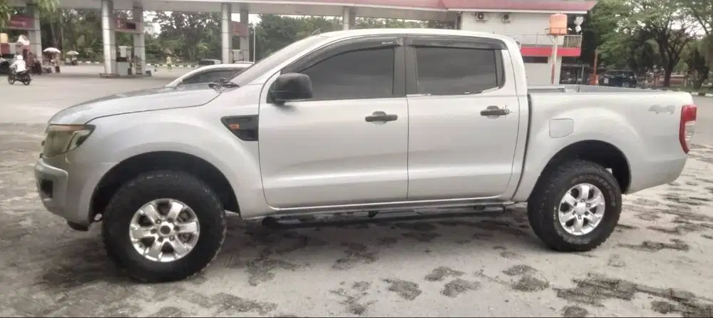 Dijual Ford ranger 2,2 tipe XLS, tahun 2014