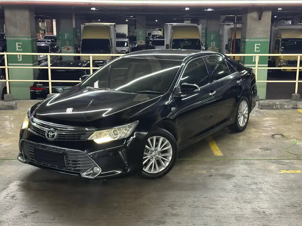 CAMRY 2.5 V 2015 HITAM (MINT CONDITION)