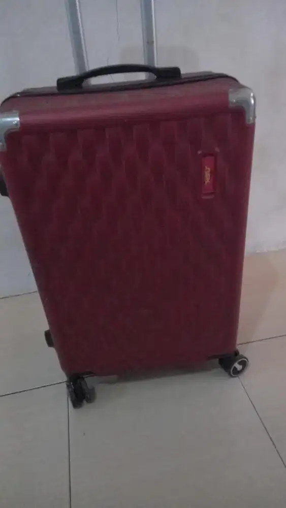 Jual murah koper merah dia 20 kondisi sangat bagus