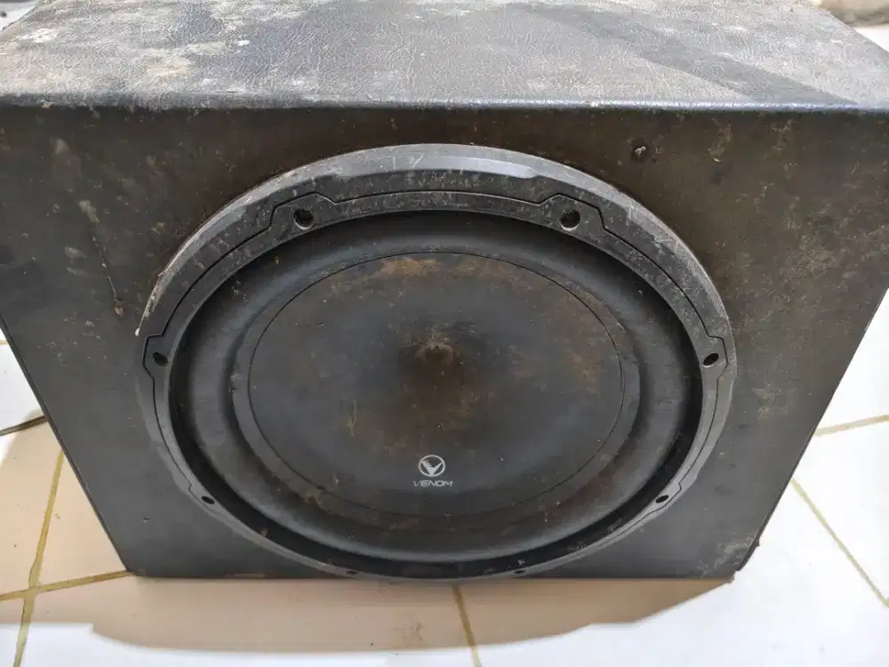 Subwoofer venom 12