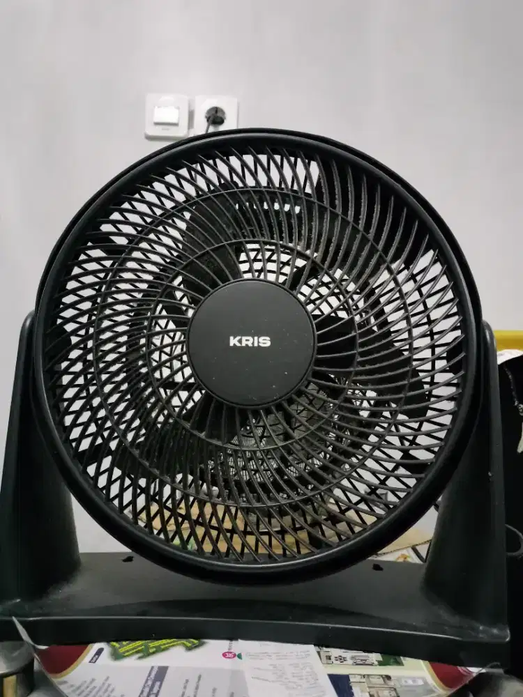 Kipas Angin Kris 15690 kondisi mati