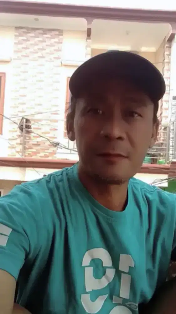 Cari pekerjaan apa saja yg penting halal