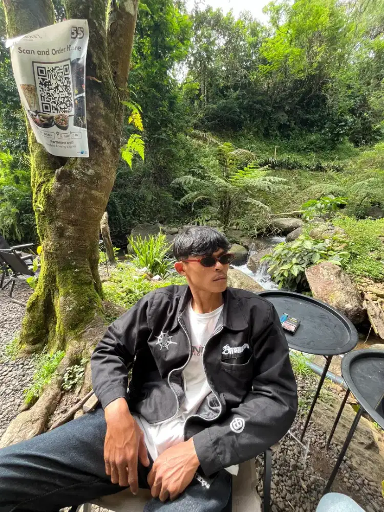 mencari pekerjaan sebagai kernet mobil