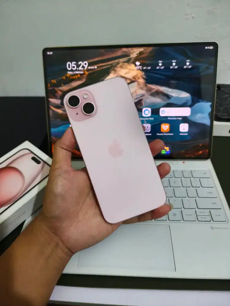 Iphone 15 plus 128gb ibox fullset istimewa