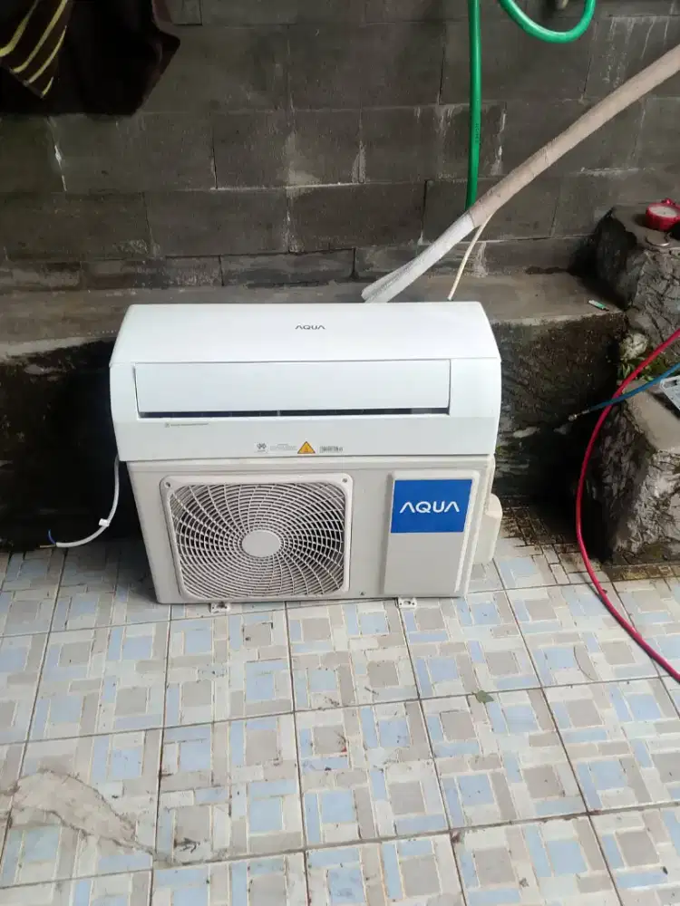 Jual/TT ac AQUA ½PK seken rasa baru