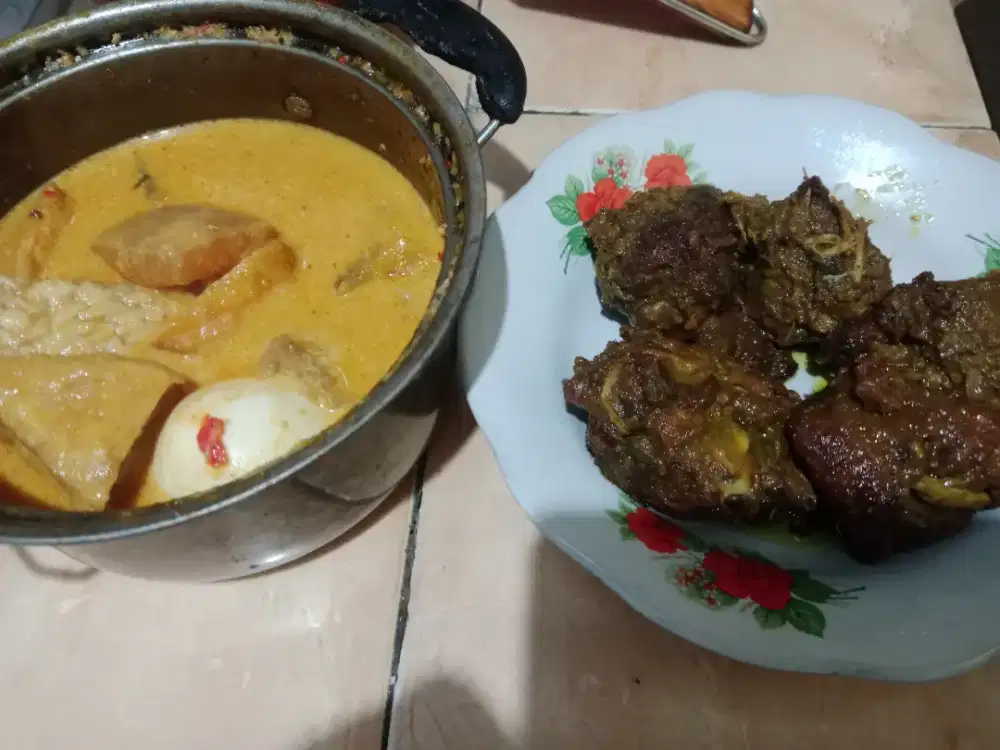 Menerima jasa masakan rumahan