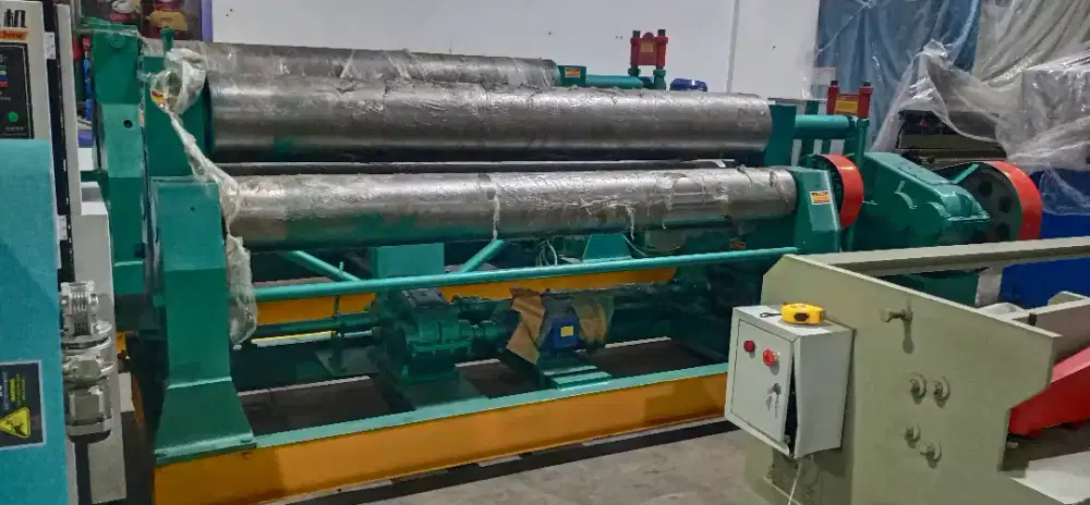 Mesin roll plat 20mm x 2500