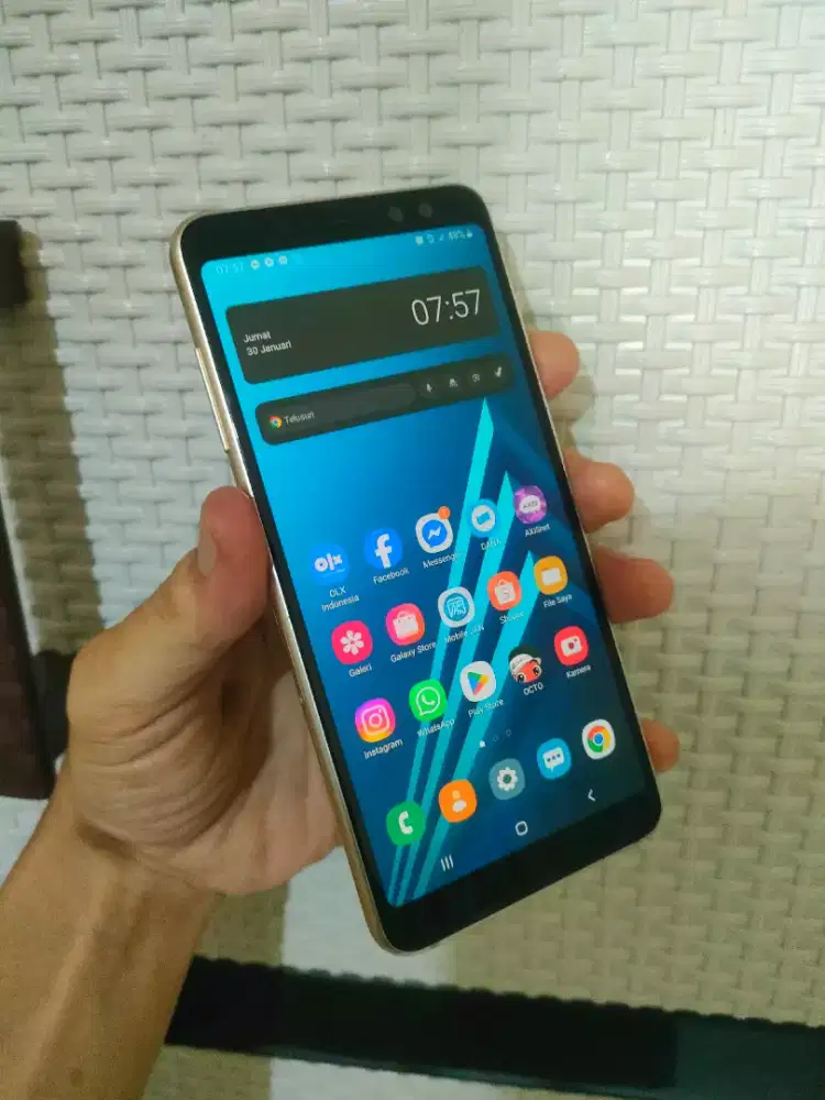 Samsung A8 2018 (4/32) di barter saja