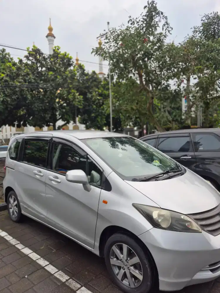 Honda Freed SD 2009