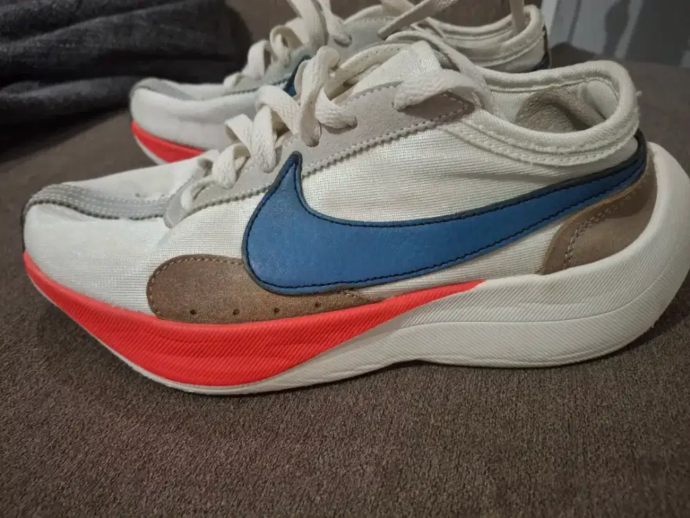 Nike shoes original second