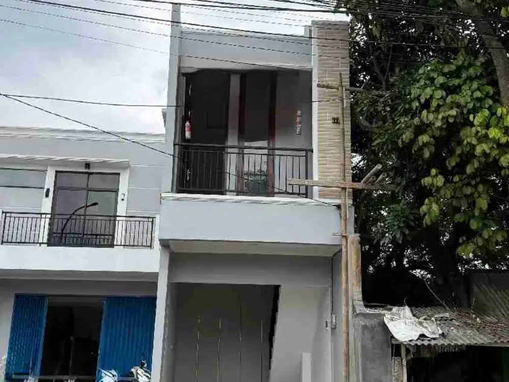 Dijual cepat ruko baru siap pakai di pinggir jalan Keadilan Raya,Pancoran Mas-Depok