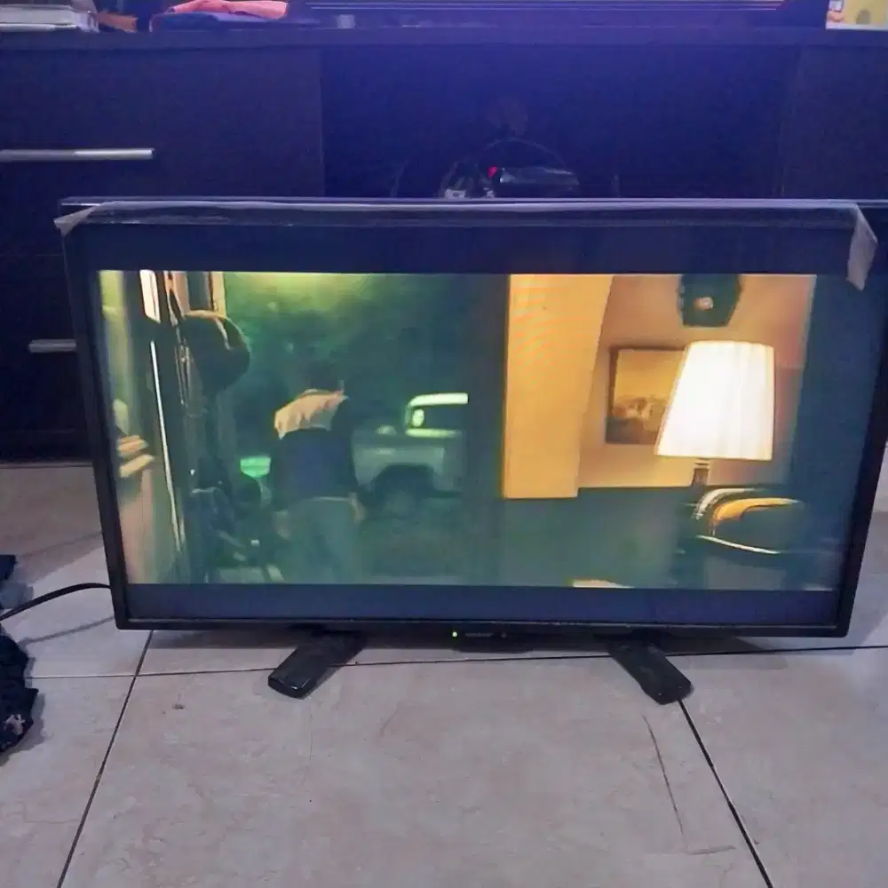 TV Sharp 24 inch