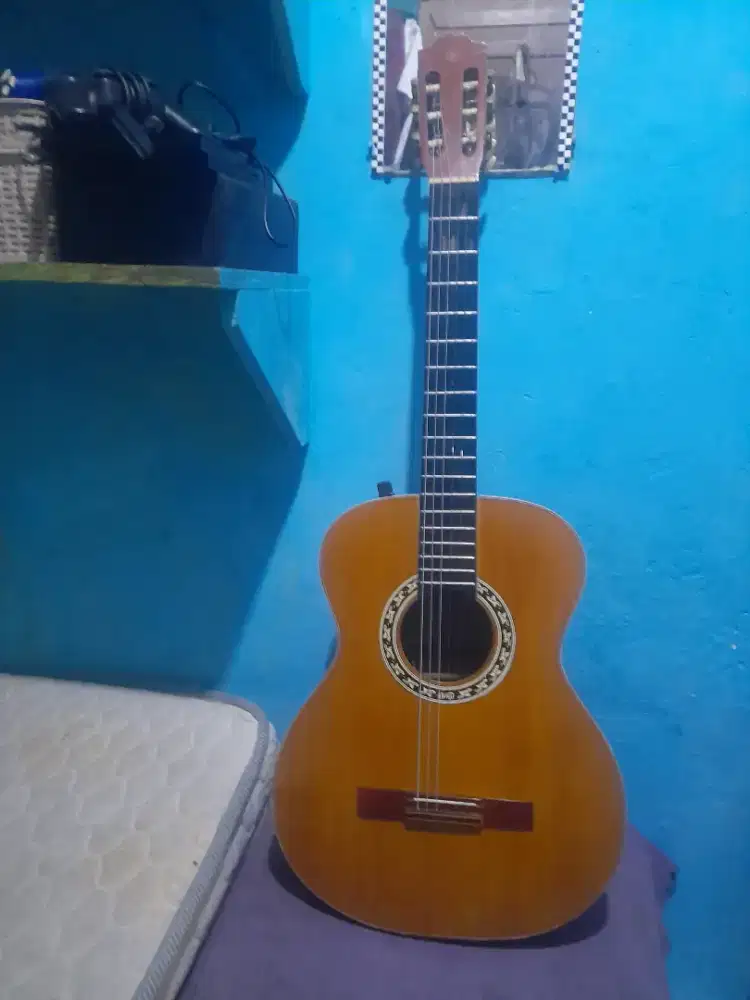 guitar yamaha original CG40