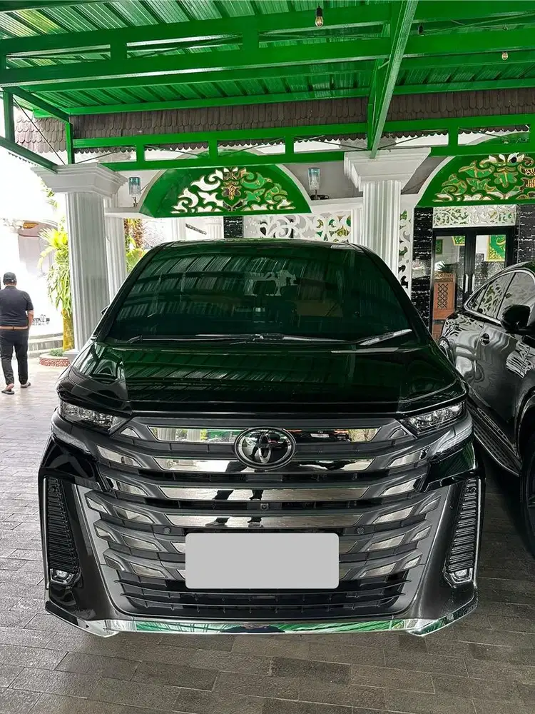 Toyota vellfire 2,5 vip hybrid cvt 2024