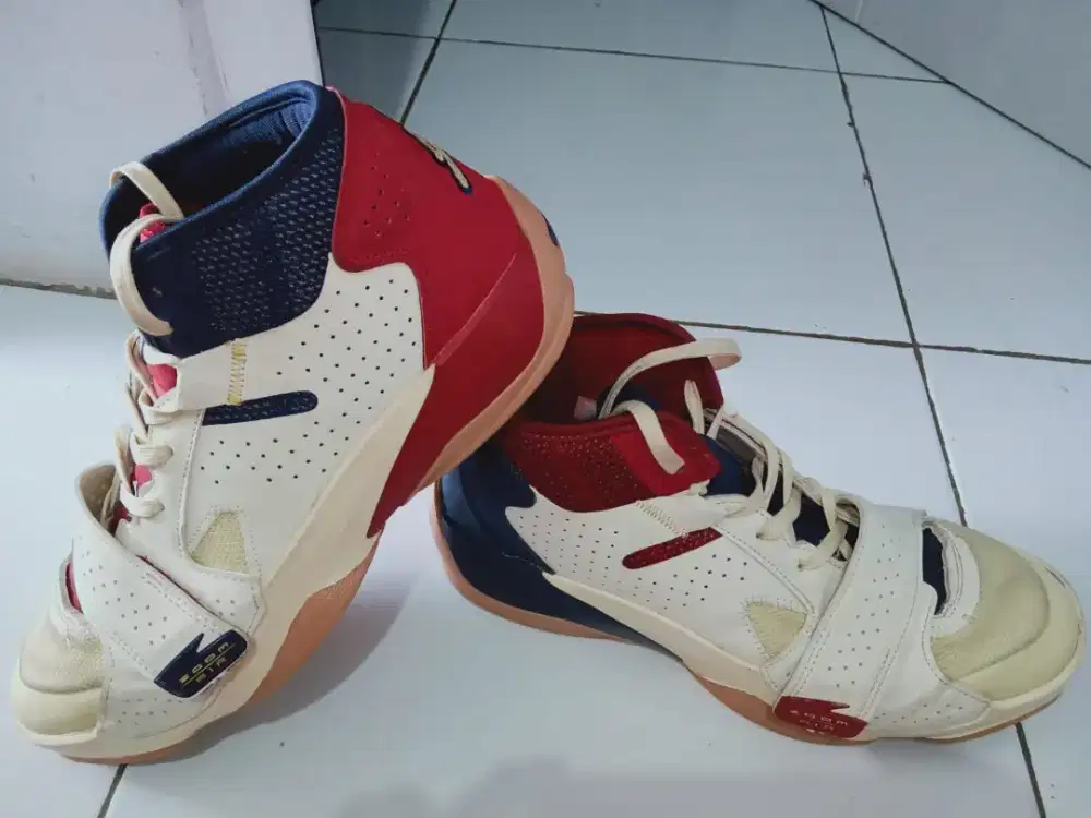 Nike Jordan Zion 2 Pelicans Size 46