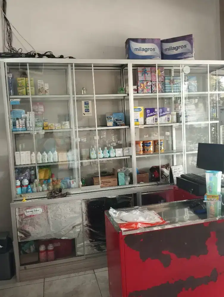 Jual Etalase alumunium besar