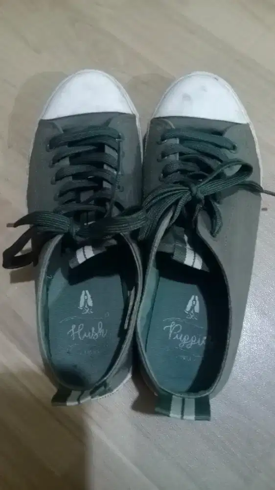 Sepatu hush puppies