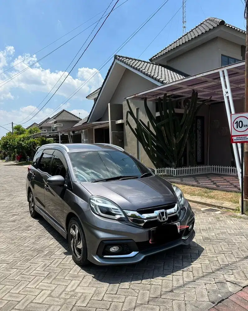 milik pribadi mobilio plat AB type rs tahun 2016 matic