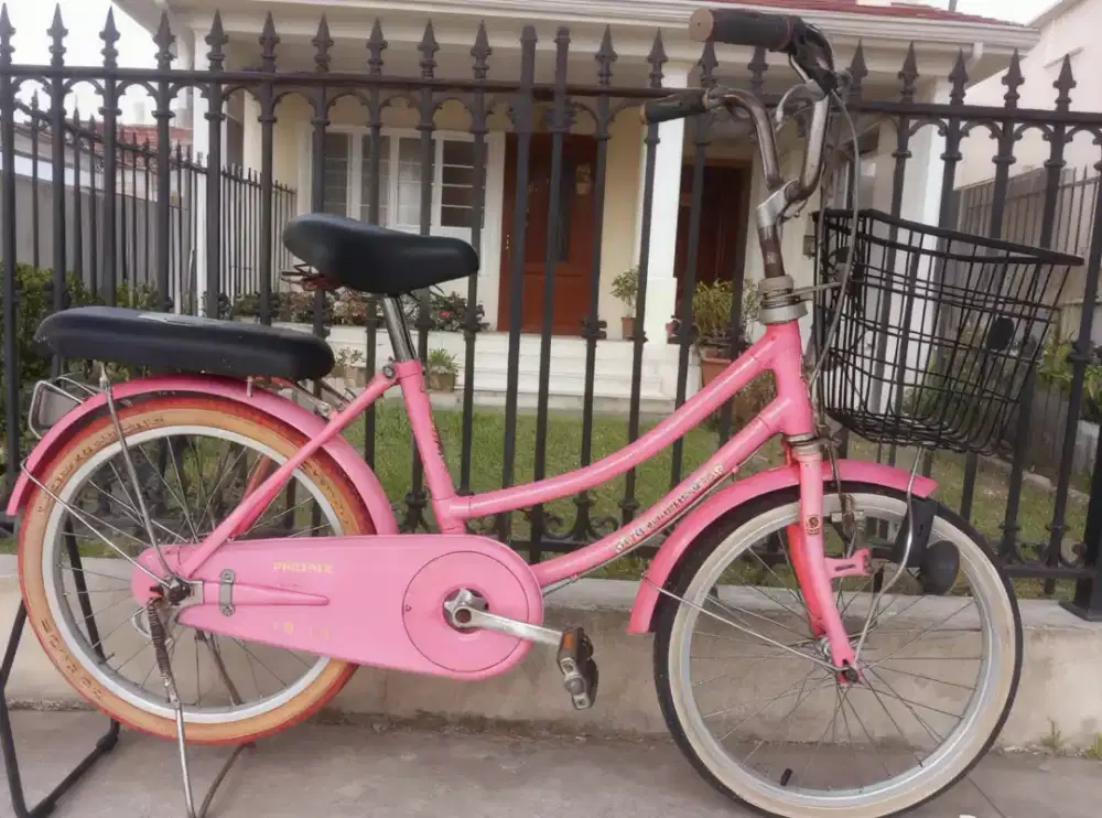 Sepeda anak cewek uk20 phoenix asli