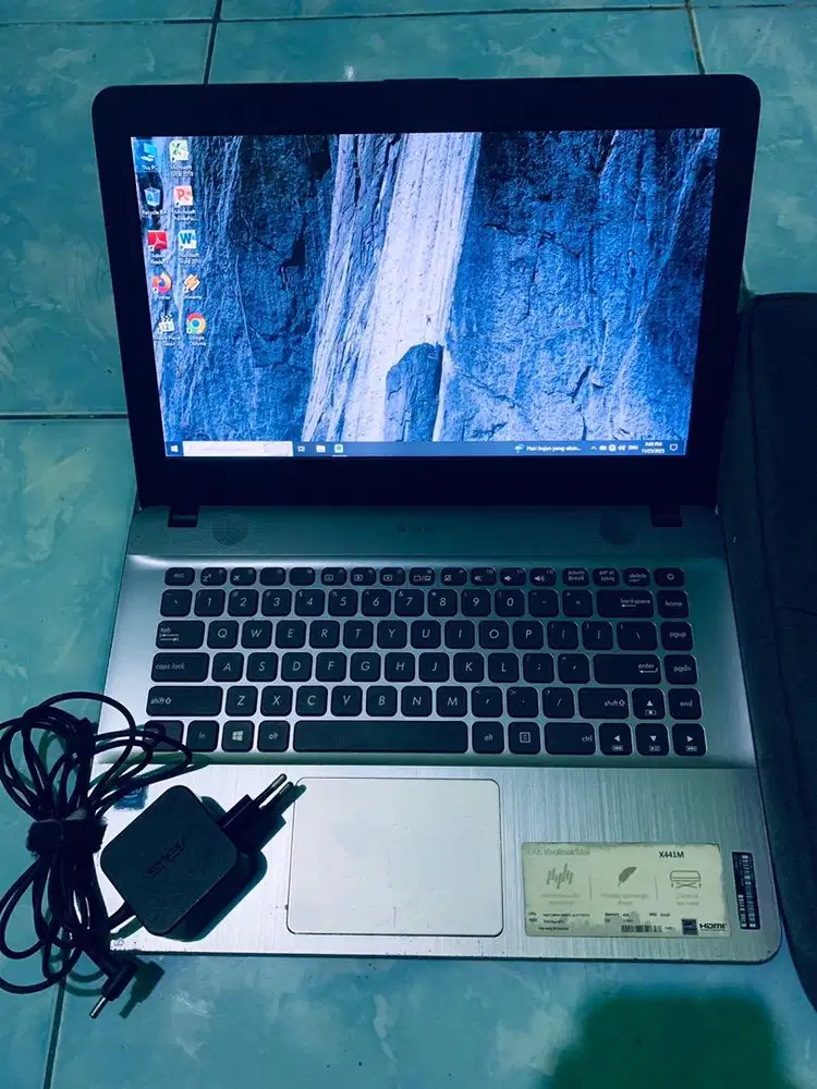 Laptop Asus X441M