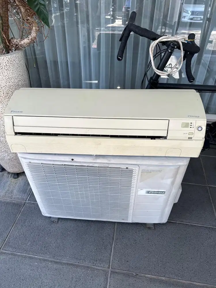 Ac daikin 1 pk 890 watt