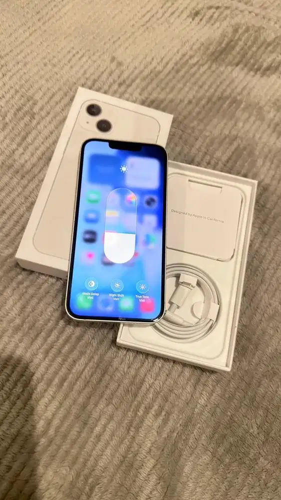 Iphone 13 Starlight 256GB Mulus Lengkap Terdaftar