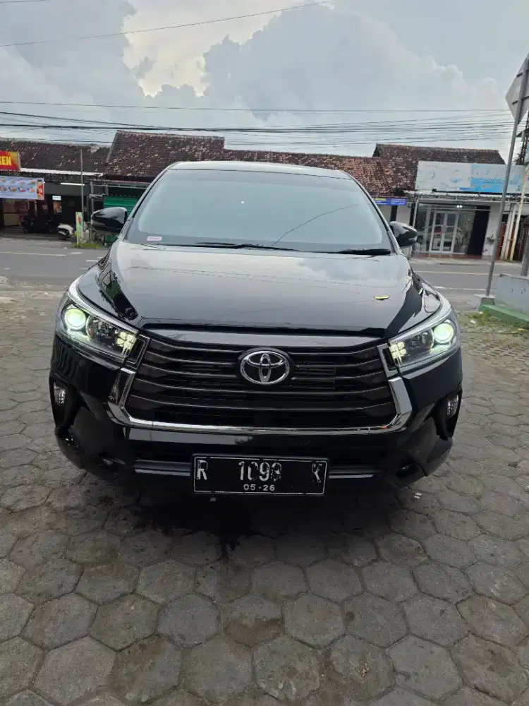 Innova v diesel matic tahun 2021