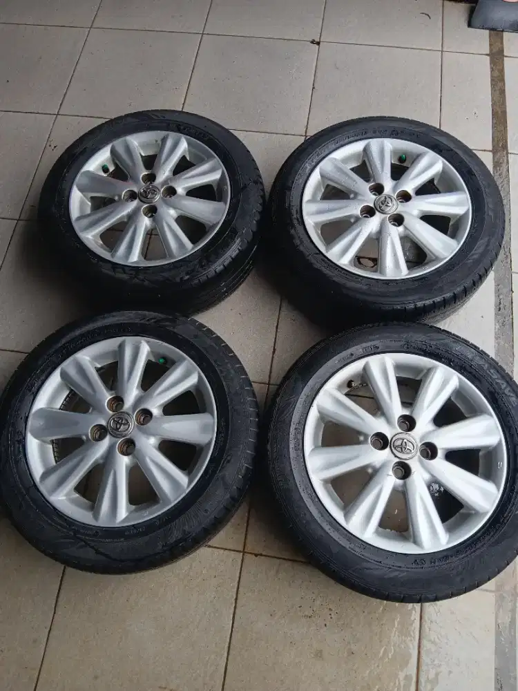Velg oem yaris ring 15 tt siap nambah