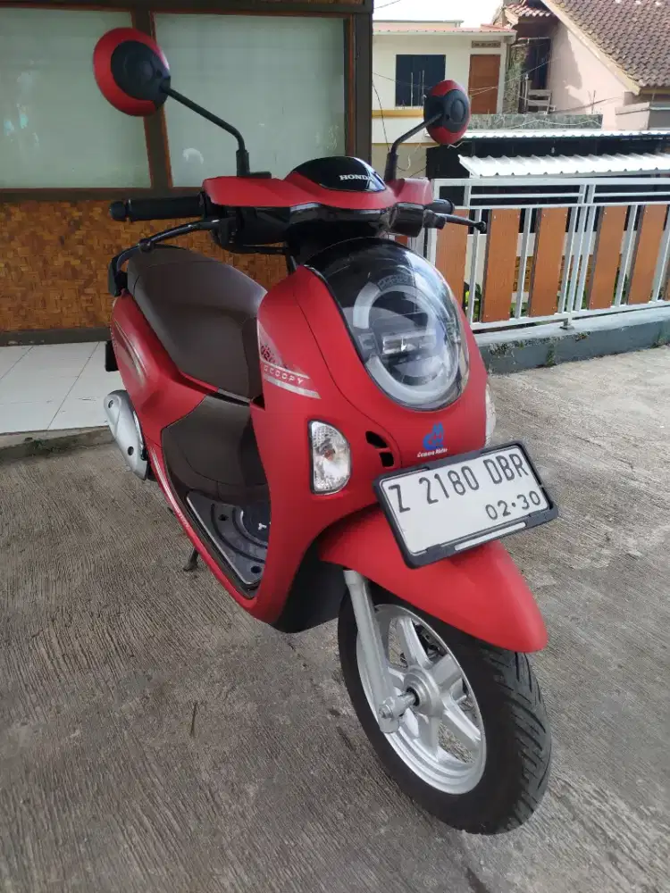 HONDA SCOOPY TYPE TERTINGGI CBS ISS IDLINGSTOP KEYLESS FULL ORI